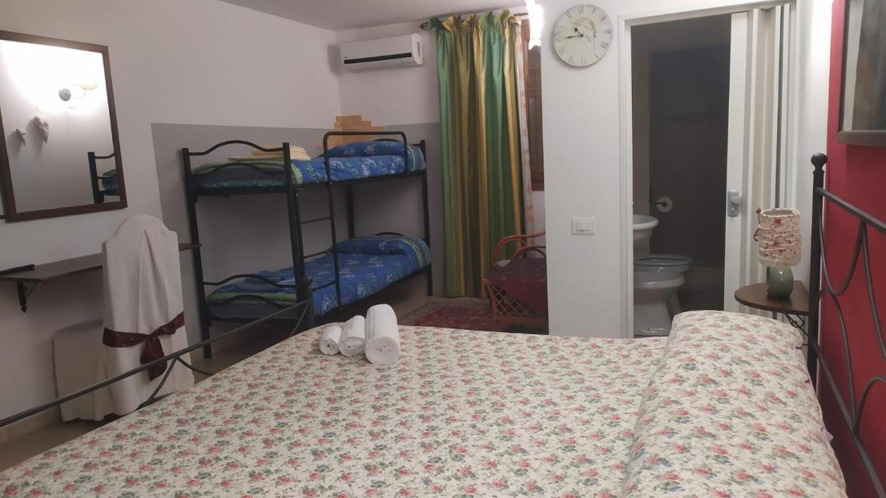 Bed and Breakfast La Pirata Capitana Costa degli Angeli Экстерьер фото